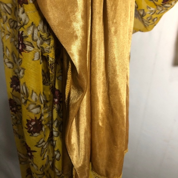 Womens Yellow Summer Dress. Medium - Picture 7 of 7